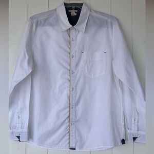 Carbon2Cobalt Men’s White Button Up Shirt with Denim Trim Size Medium‎